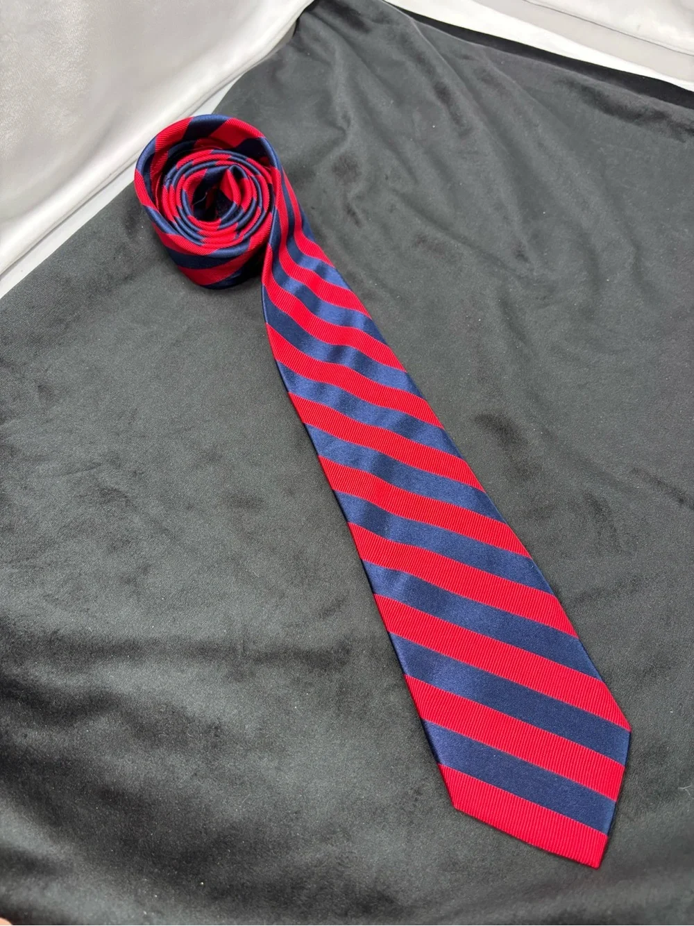 J. Khaki Men’s Silk Stripe Tie – Red & Navy Classic Prep Necktie